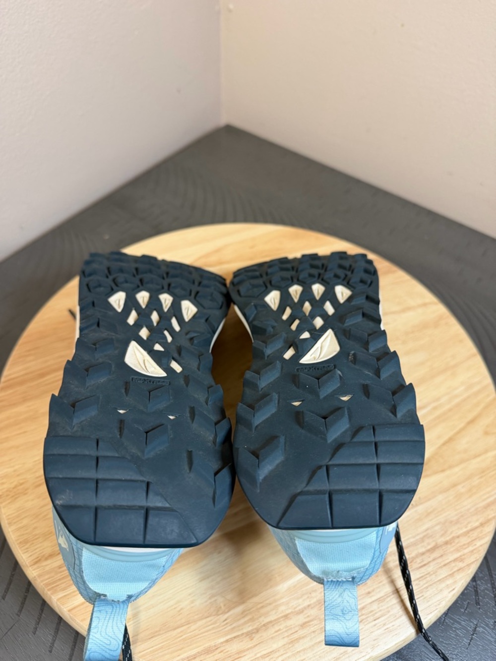 Altra Women’s lone peak 8 running shoes - Picture 11 of 12